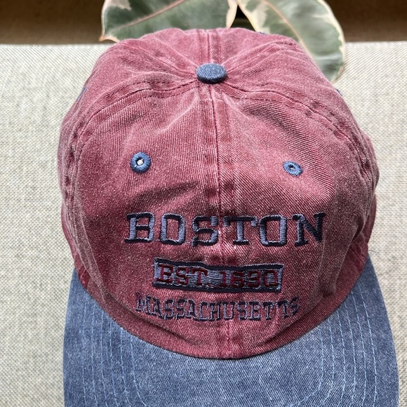 Newhattan Boston Baseball Cap with adjustable strap - Picture 15 of 17